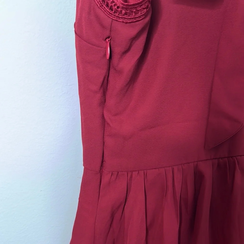 Francesca’s Burgundy Lace Sleeve Tie Back Dress NWT - Picture 6 of 7